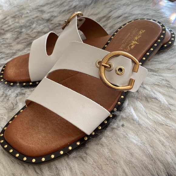 COACH and Four leather strappy White and Gold Slide Sandals - Picture 12 of 12